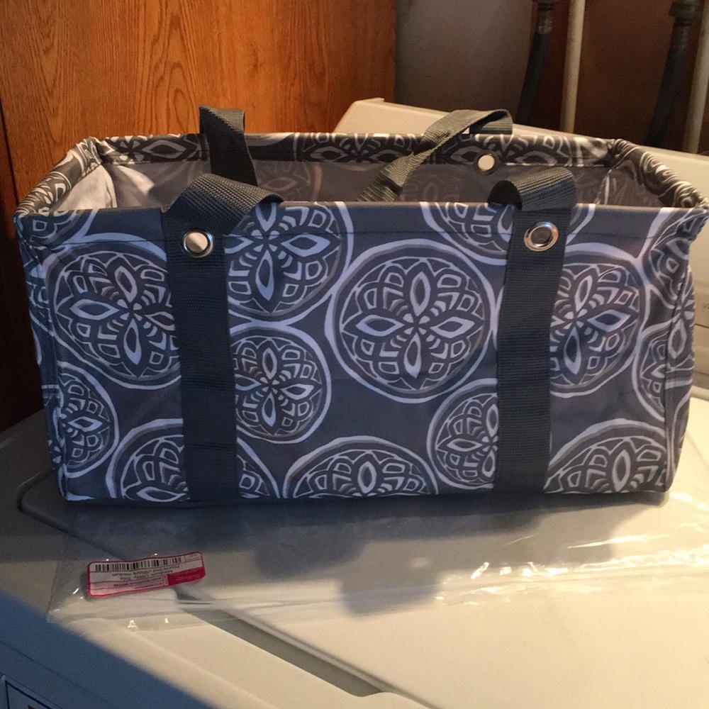 Thirty one medium utility tote
